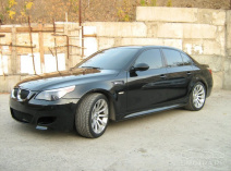 BMW M5 (E60)