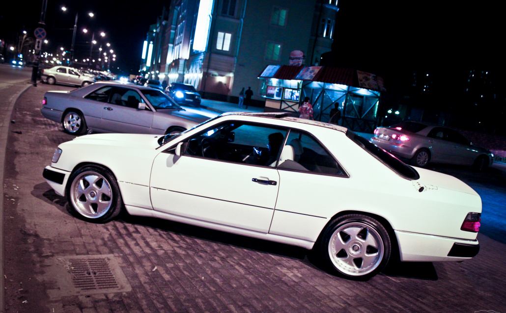 Mercedes-Benz  Coupe (C124) Белый матовый