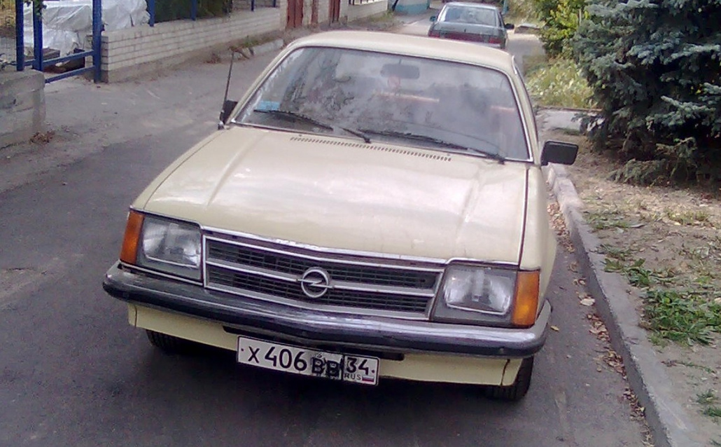 Opel Commodore C Дед