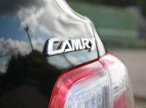 Toyota Camry VI
